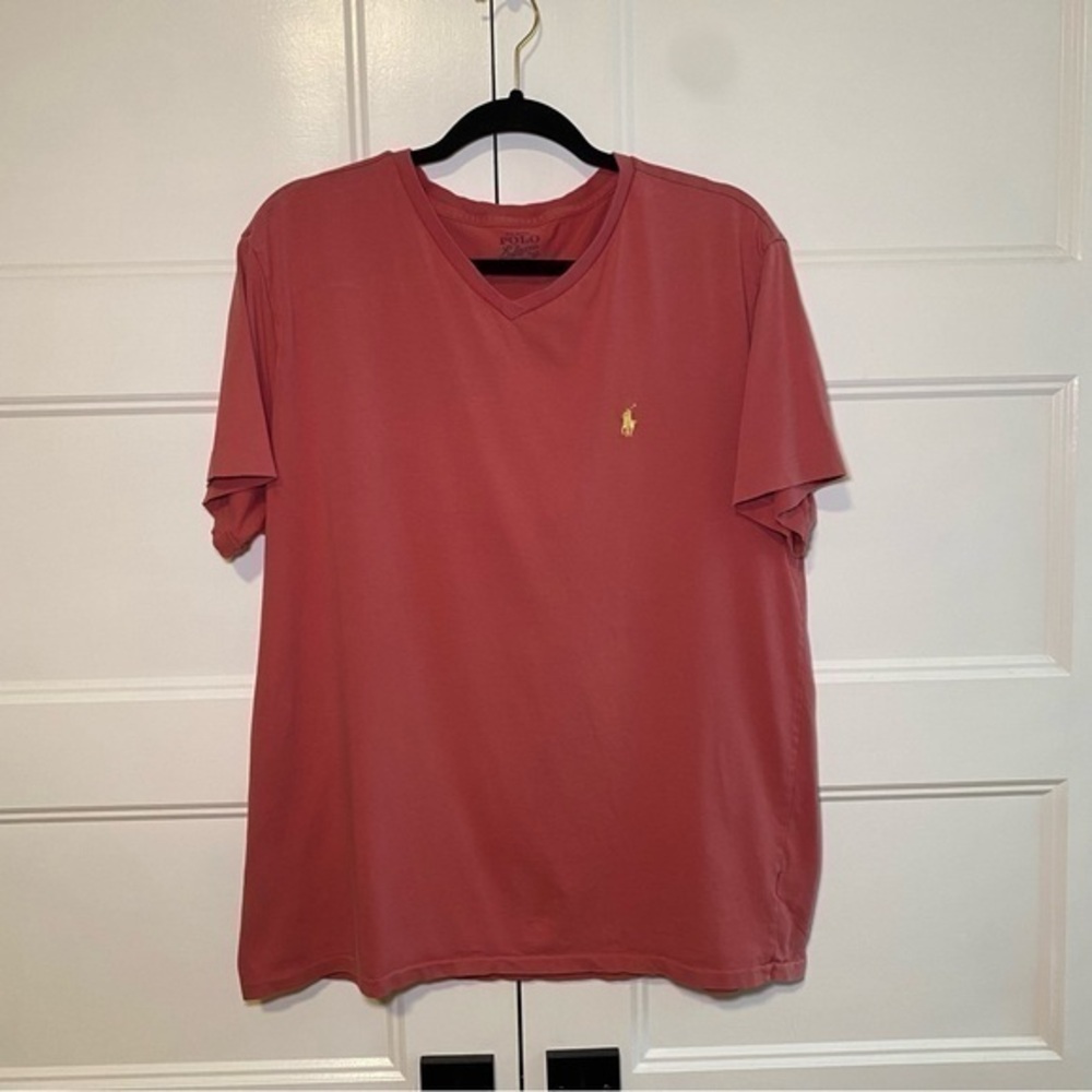 POLO by Ralph Lauren Men’s Salmon V-Neck T-Shirt Classic Fit Short Sleeve L